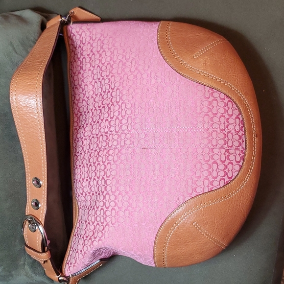 Authentic Coach Pink & Tan leather Hobo bag is NWOT. - Picture 5 of 9